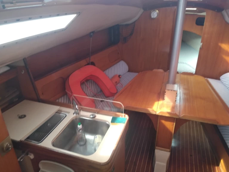 Noleggio Barca a vela Bénéteau con patente nautica
