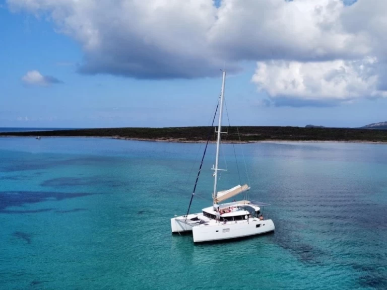 Noleggio Catamarano a Marigot – Lagoon Lagoon 400