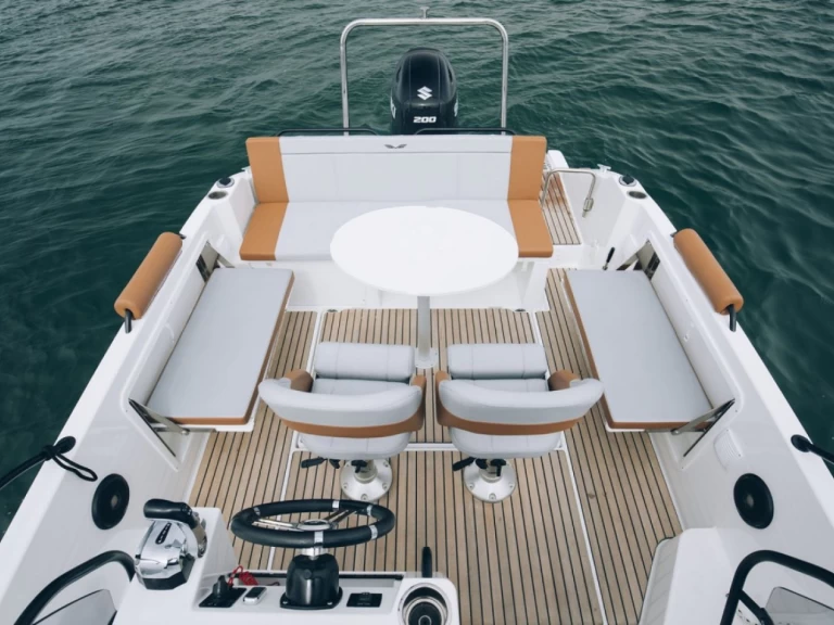 Noleggio a Mahón – Bénéteau Flyer 7 SUNdeck su SamBoat