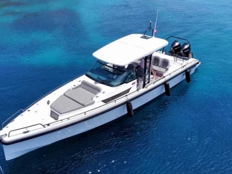 Axopar Brabus 37 da affittare a  Mahón