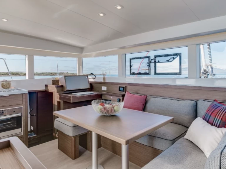 Noleggio barche Raiatea economico Lagoon 40