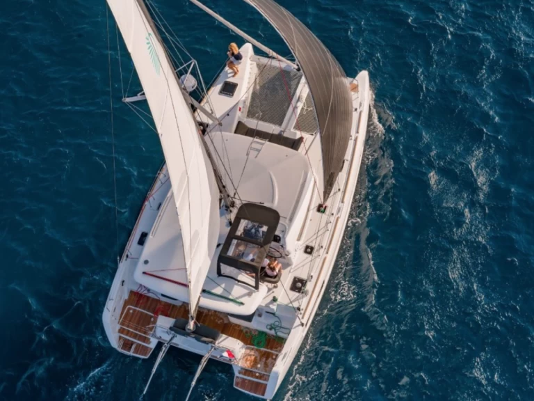 Noleggio barche Lagoon Lagoon 40 a Raiatea su Samboat