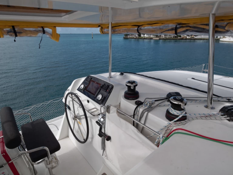 Noleggio barche Lagoon Lagoon 42 a Raiatea su Samboat