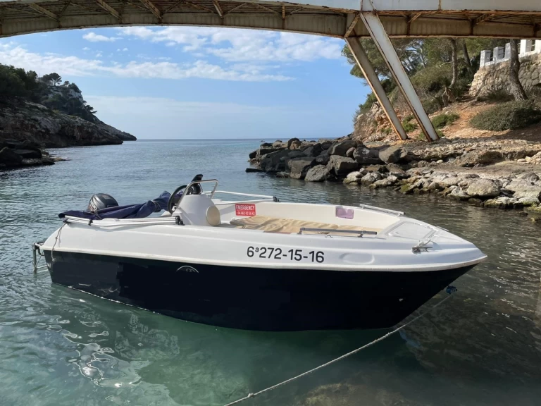 Noleggio barche Cala Galdana economico Compass 400 GT