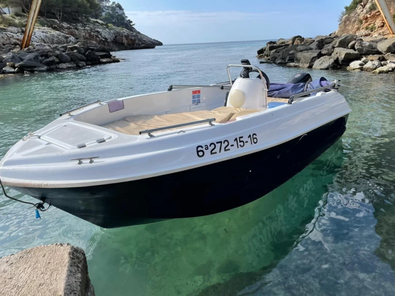 Noleggio barche Compass Compass 400 GT a Cala Galdana su Samboat