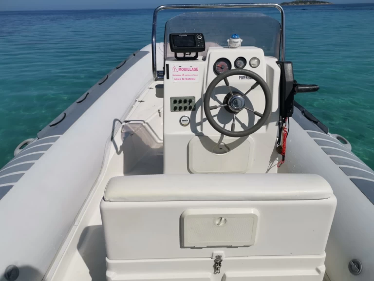 Noleggio a Porto-Vecchio – Lomac Lomac 600 IN su SamBoat