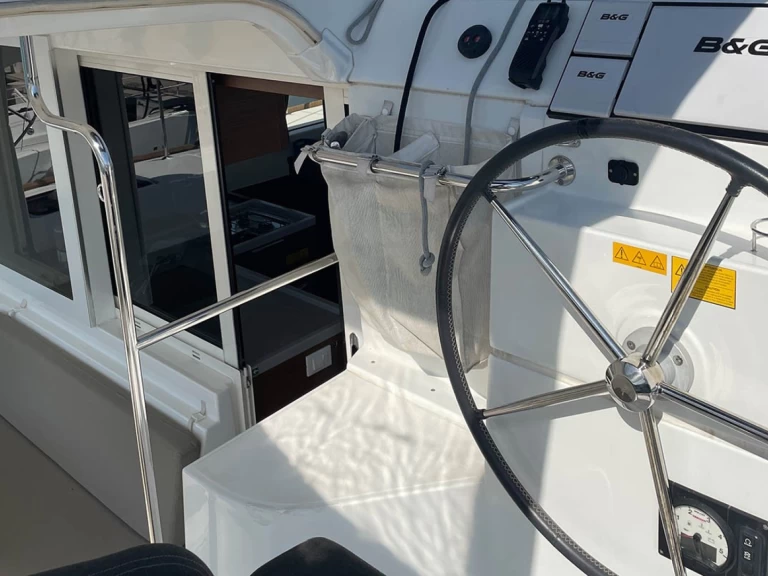 Noleggio Catamarano a Seget Donji – Lagoon Lagoon 40