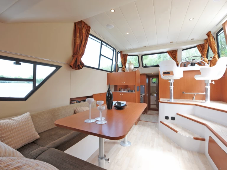 Noleggiare una Houseboat Holidays Italia Minuetto 6+ a Casale sul Sile