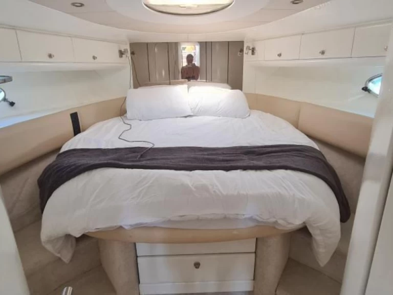 Noleggio Barca a motore Princess con patente nautica