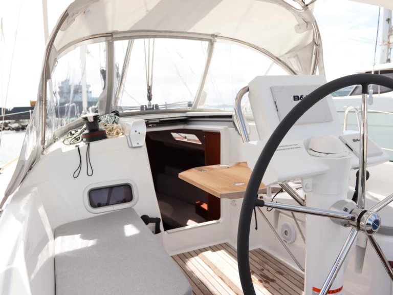 Noleggiare una Bénéteau Oceanis 31 a Road Town