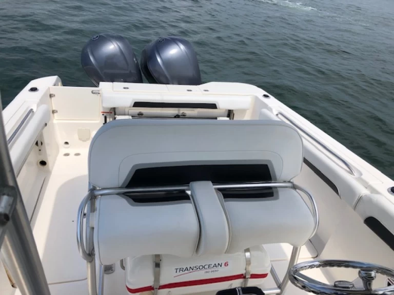 Noleggio barche Wellcraft Scarab 30 Open a Piraillan su Samboat