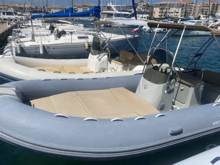 Noleggio Gommone con o senza skipper Capelli a Fréjus