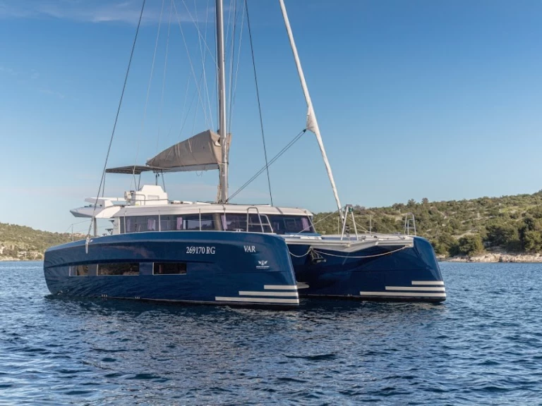 Dufour Dufour Catamarans 48 Sail da affittare a  Primošten