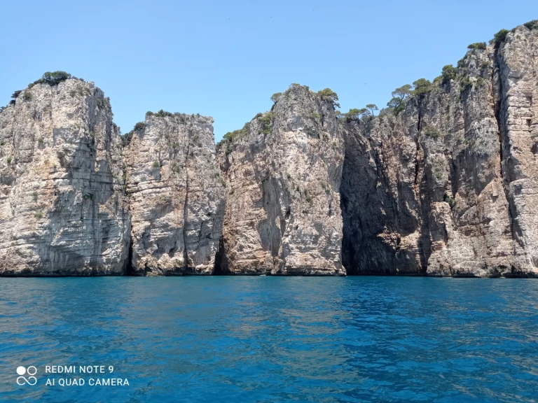 Noleggio Barca a motore bimax con patente nautica