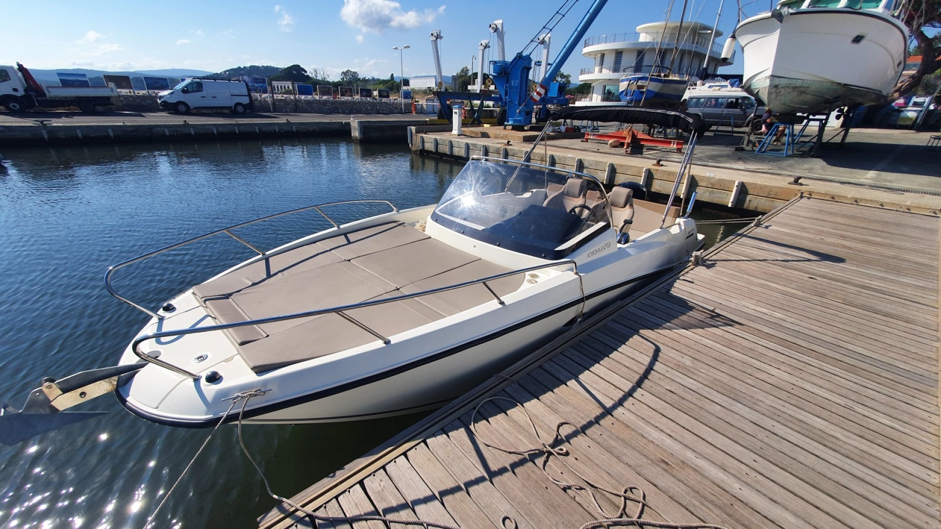 Noleggio Barca a motore a La Londe-les-Maures – Quicksilver Activ 675 Sundeck Sport