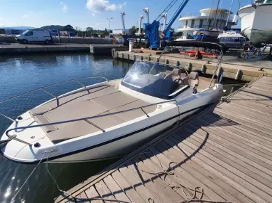Noleggio Barca a motore a La Londe-les-Maures – Quicksilver Activ 675 Sundeck Sport