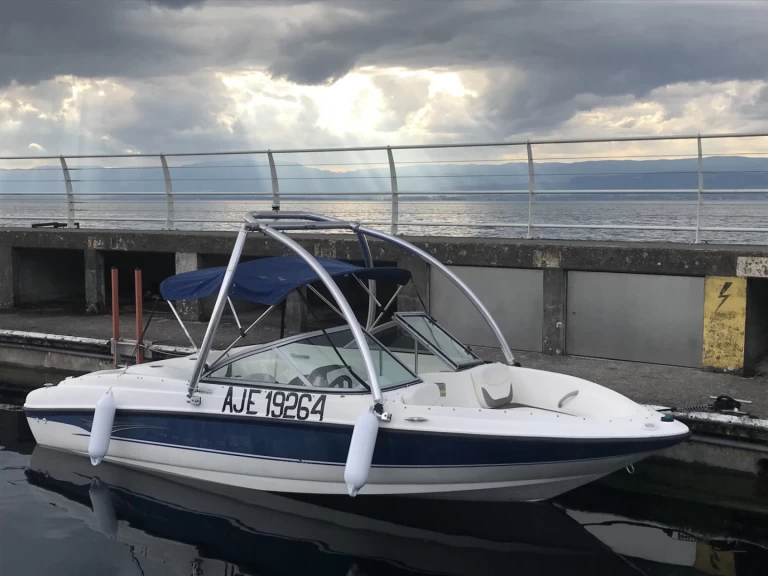 Noleggio Barca a motore con o senza skipper Bayliner a Thonon-les-Bains