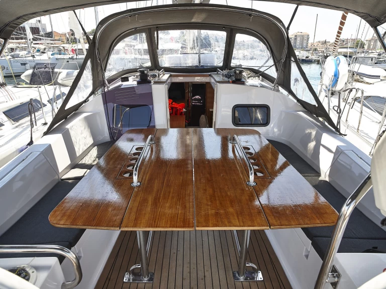 Noleggiare una Elan Impression 45.1 a Zaravecchia (Biograd)