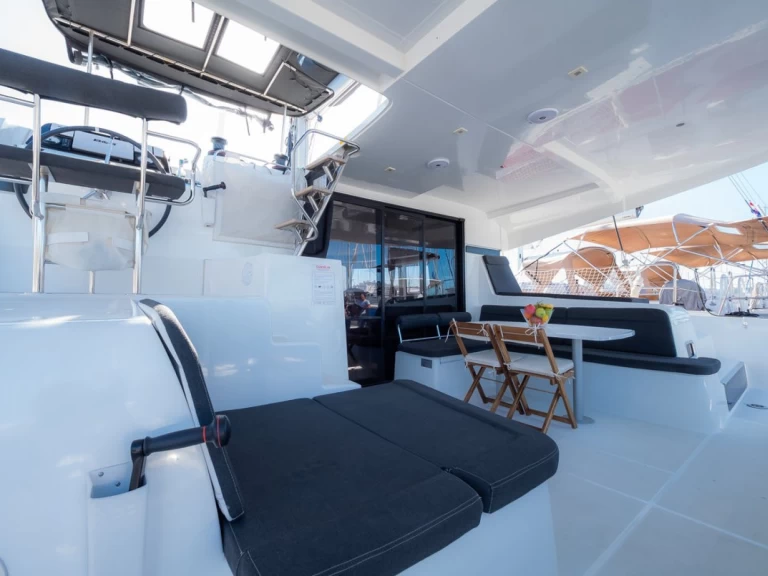 Noleggio Catamarano a Zaravecchia (Biograd) – Lagoon Lagoon 42