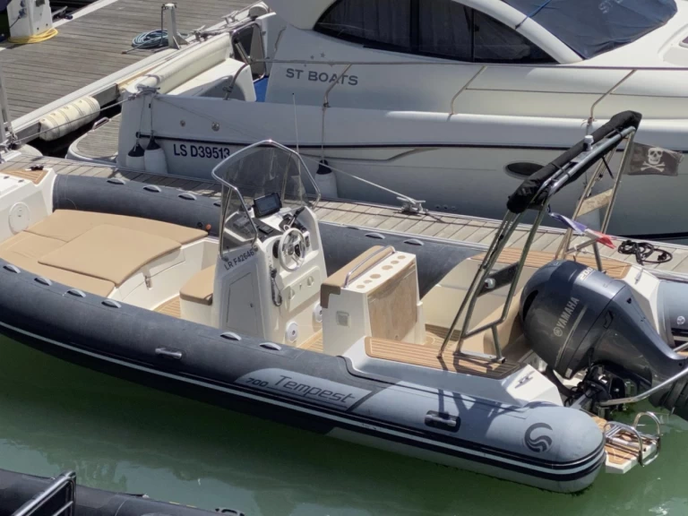 Noleggio barche Royan economico Capelli 700 Sun