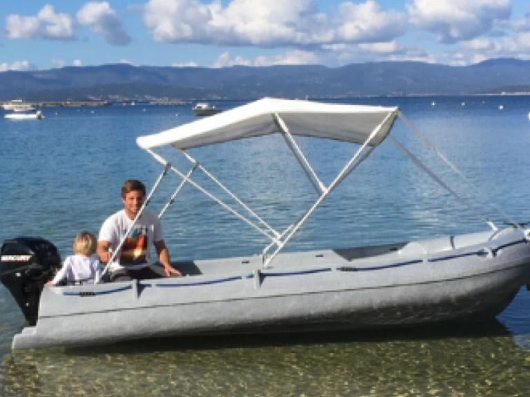 Noleggio a Serra-di-Ferro – Fun Yak Fun Yak 390 su SamBoat