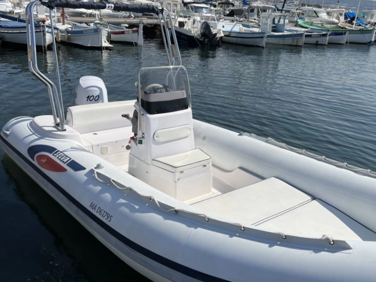 Noleggio Gommone Selva con patente nautica