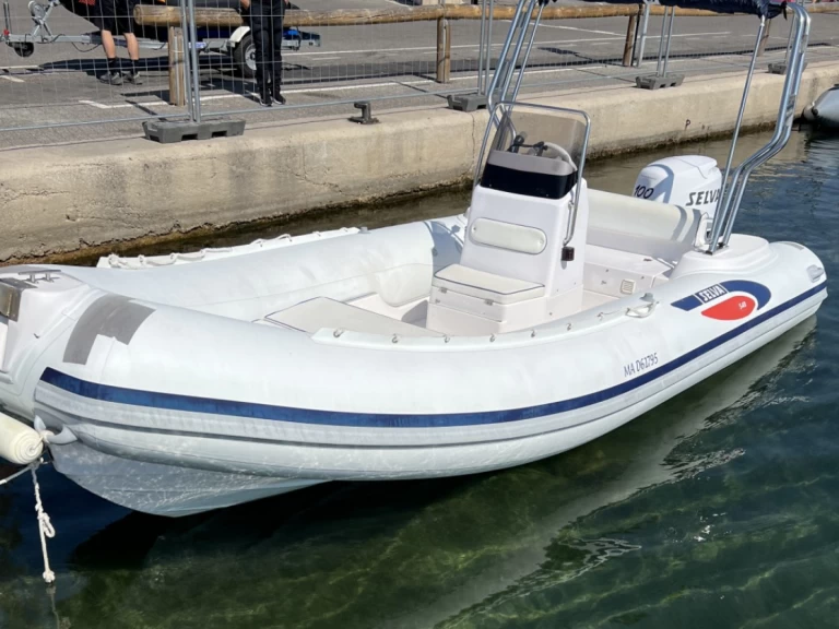 Selva Selva 540 da affittare a  La Ciotat