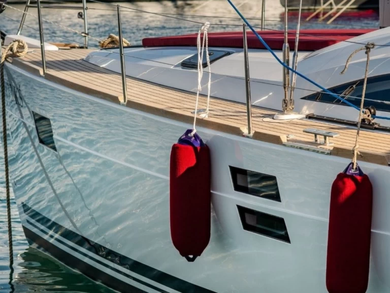 Noleggiare una Elan Impression 45.1 a Castelli