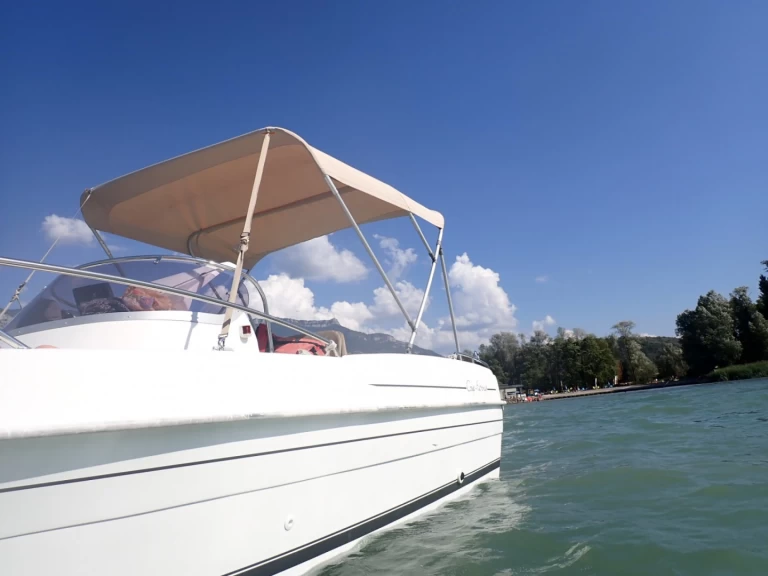 Noleggio a Aix-les-Bains – B2 Marine Cap Ferret 552 Sun Deck su SamBoat