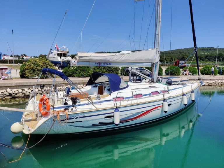 Bavaria Cruiser 47 da affittare a  Sukošan