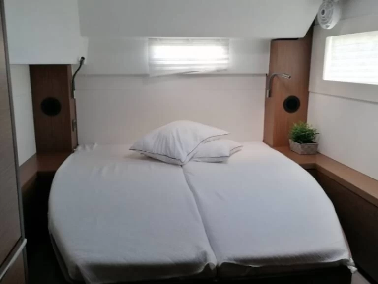 Noleggiare una Lagoon Lagoon 46 a Gouviá