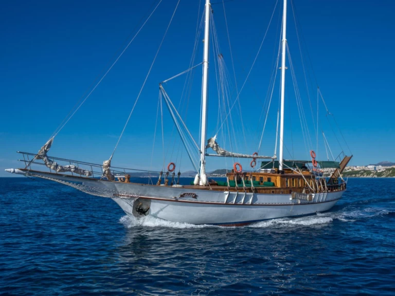 Noleggio barche Stobreč economico Alisa