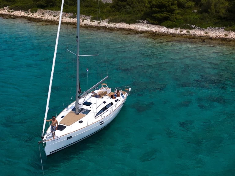 Noleggiare una Elan Impression 45.1 a Pola