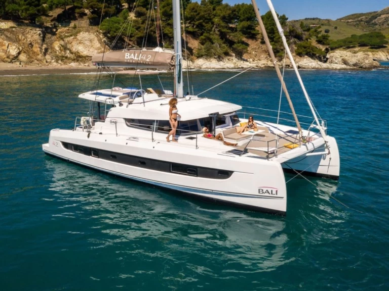 Catamarano a noleggio a Nassau al miglior prezzo