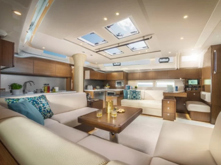 Noleggio Barca a vela a Álimos – Bavaria Bavaria C57