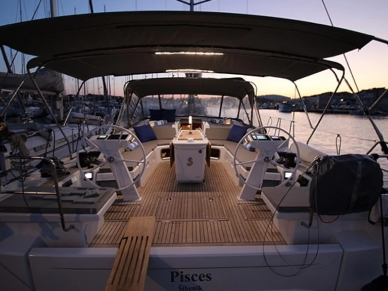 Noleggio barche Bénéteau Oceanis 51.1 First Line a Jezera su Samboat