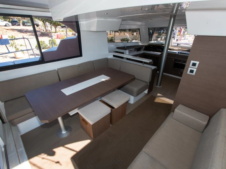 Noleggio Catamarano a Álimos – Bali Bali Catspace Voile