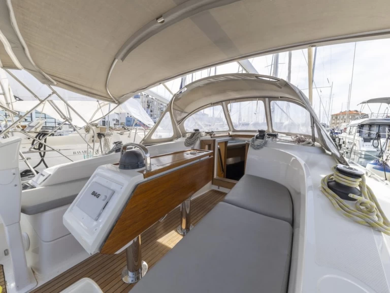 Barca a vela a noleggio a Zara al miglior prezzo