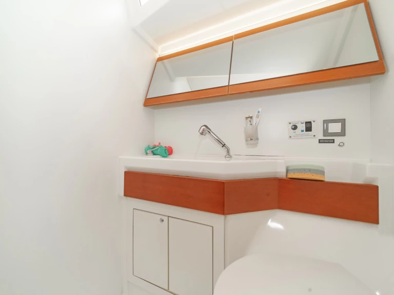 Noleggio Barca a vela con o senza skipper Bénéteau a Álimos