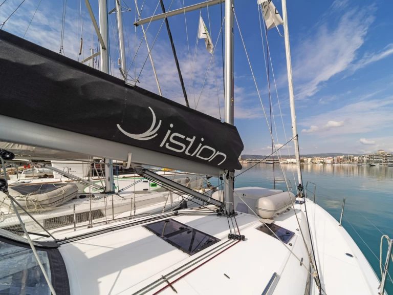 Noleggiare una Jeanneau Sun Odyssey 440 a Deme of Volos