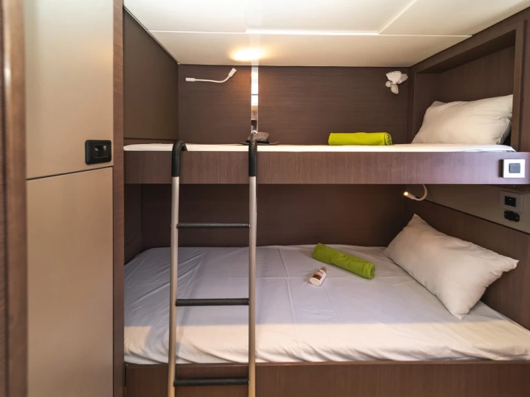 Noleggiare una Bali Bali 4.8 a Álimos