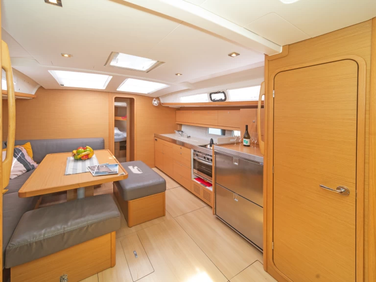 Noleggio Barca a vela a Álimos – Dufour Dufour 460 Grand Large