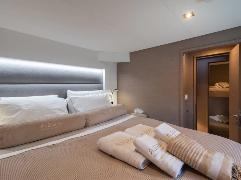 Noleggio Catamarano a Navarino – Fountaine Pajot Saona 47