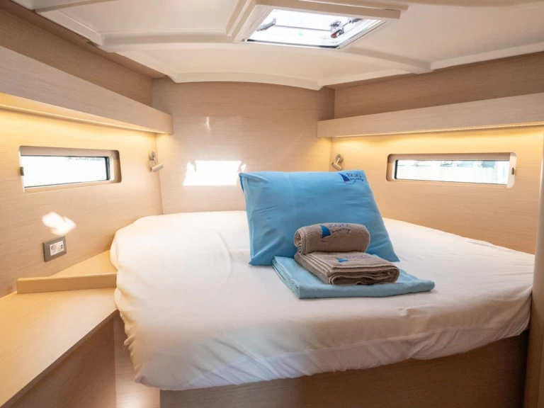 Noleggiare una Bénéteau Oceanis 40.1 a Göcek