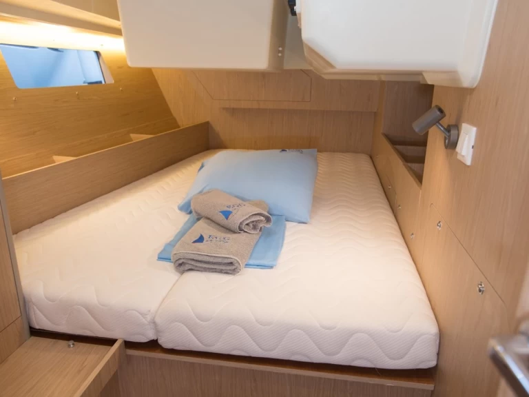 Noleggio Barca a vela Bénéteau con patente nautica