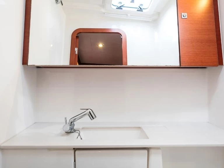 Barca a vela a noleggio a Olbia al miglior prezzo