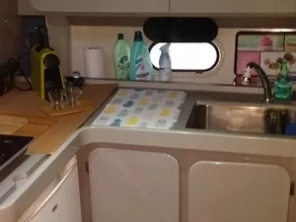 Ferretti 34 da affittare a  Cannes