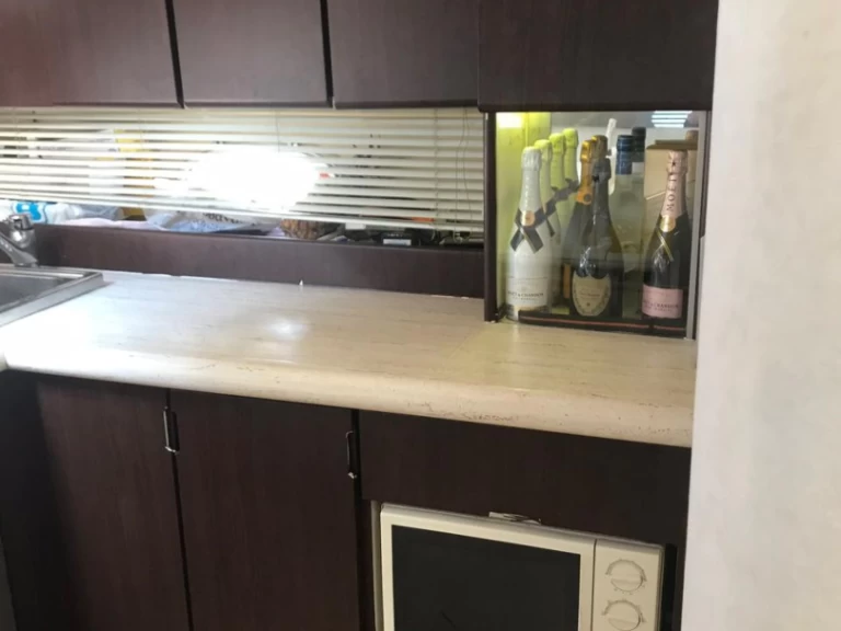 Noleggiare una Cranchi Mediterranee 44 a Ornós