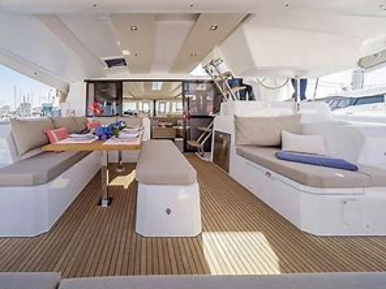 Noleggio Catamarano a Porquerolles – Fountaine Pajot Astrea 42