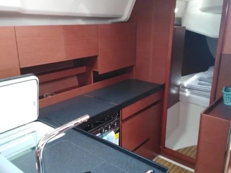 Noleggiare una Hanse Hanse 458 a Seget Donji